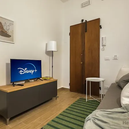 Apartment New Modern - Treni 10min - Hiper Wifi - Ac *