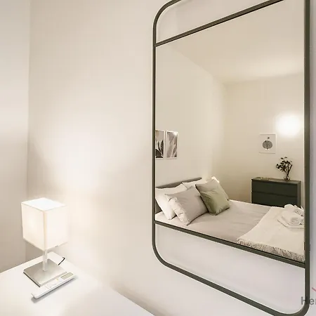 Apartment New Modern - Treni 10min - Hiper Wifi - Ac