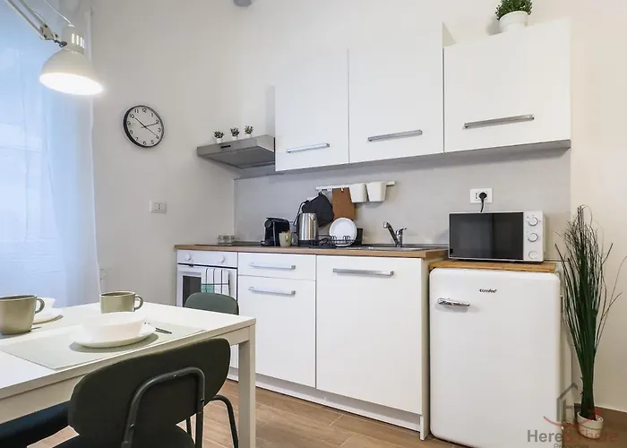 New Modern - Treni 10min - Hiper Wifi - Ac Lägenhet *